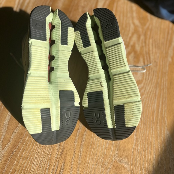 Good used - On Cloudnova - Picture 8 of 8